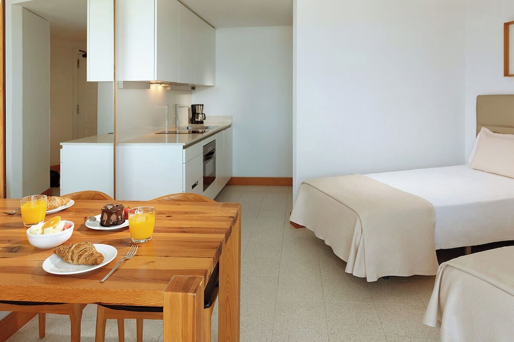 Superior Studio, Garden View, Ground Floor photo 3
