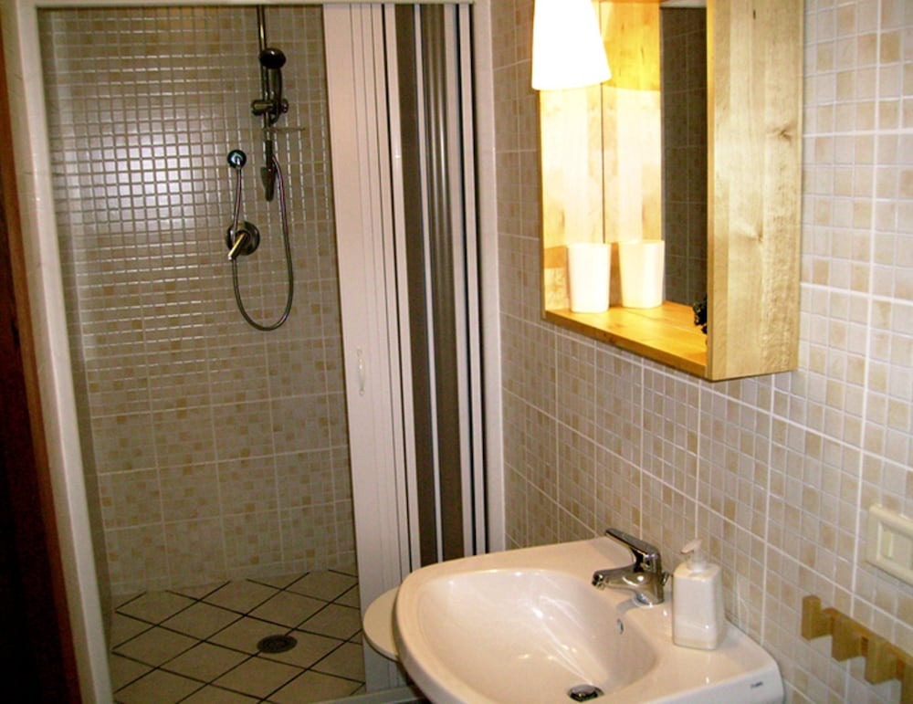 Deluxe Triple Room photo 3