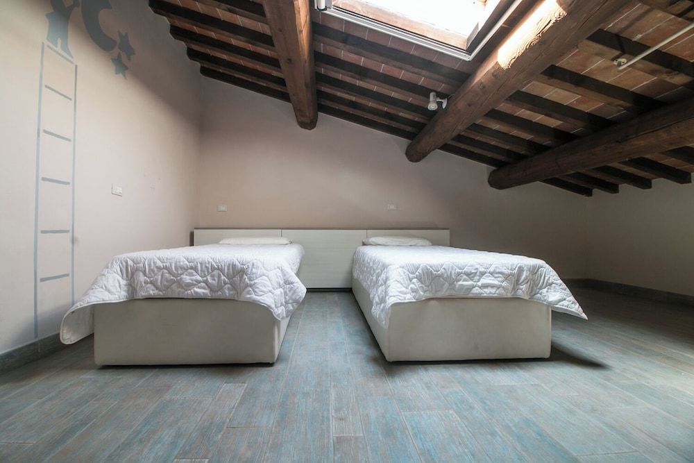 Comfort House, 2 Bedrooms, 2 Bathrooms, Garden Area photo 3