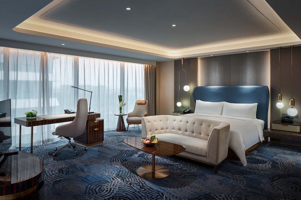 Business Room, 1 King Bed photo 1