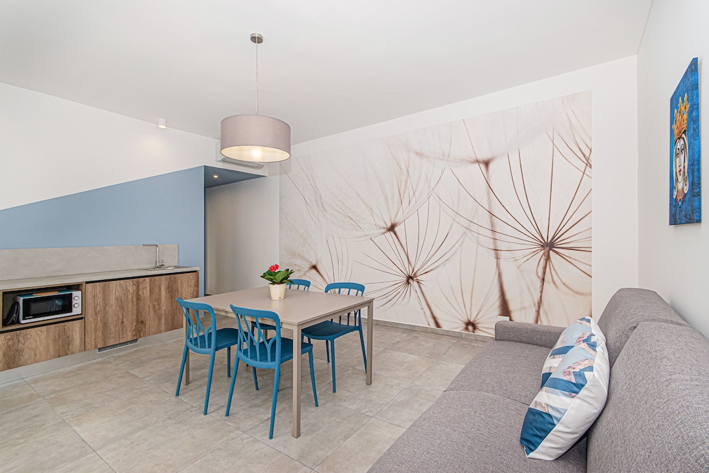 Exclusive Apartment, 1 Bedroom, Kitchen, Valley View