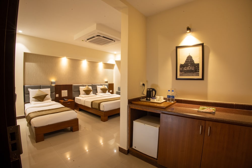 Deluxe Rooms - Photo 4