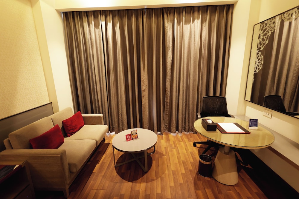 Room, 2 Twin Beds, Non Smoking - Photo 5