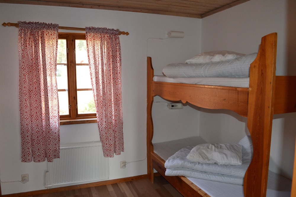 Cabin (4 beds) photo 1