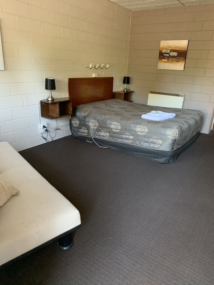 Basic Double Room (Standard Double Room) photo 2