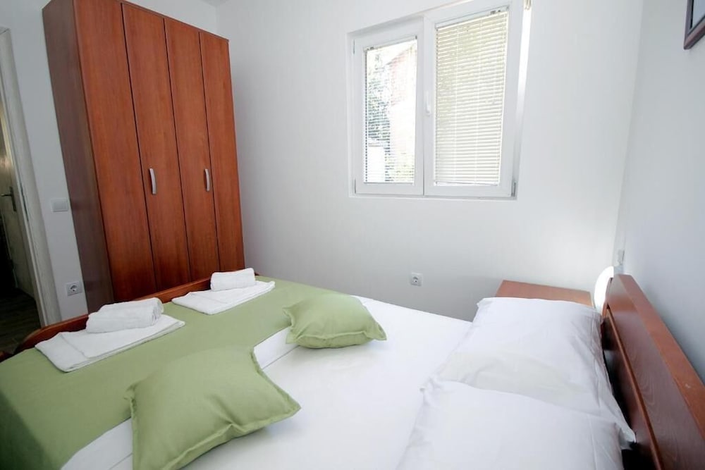 Family Apartment photo 2