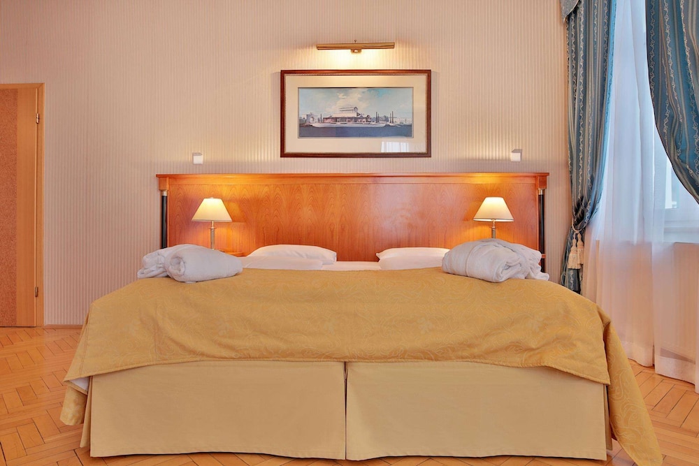 Deluxe Double Room - Photo 5