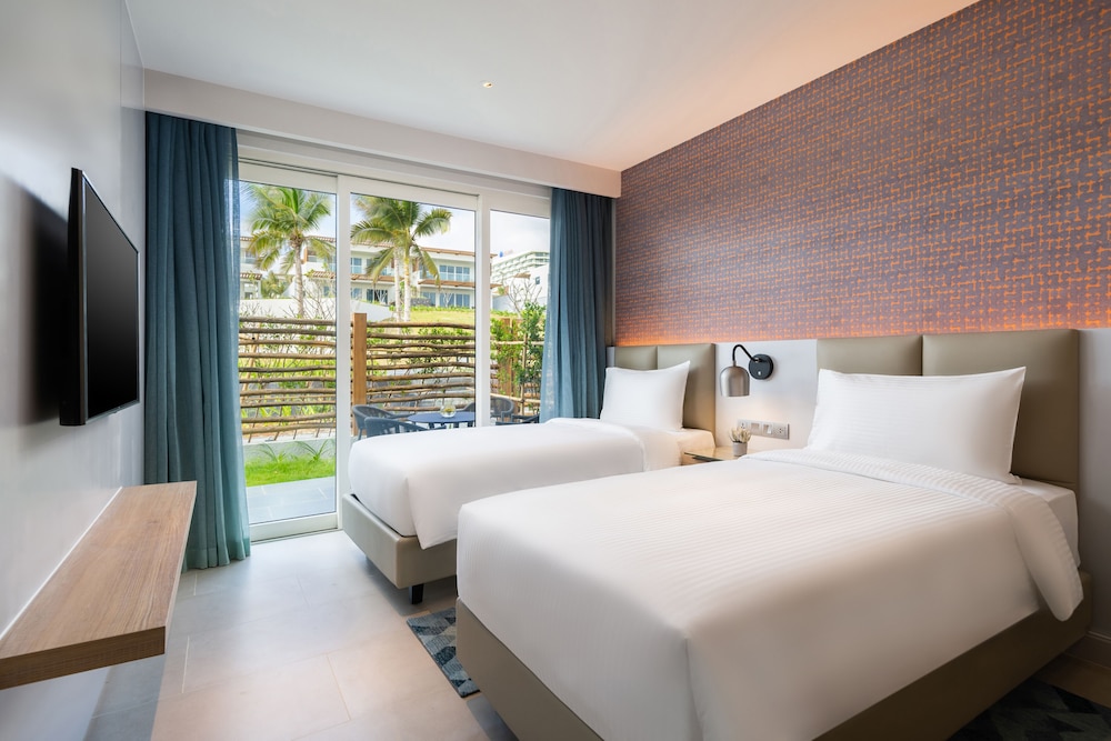 3 Bedroom Villa, Private Pool, Ocean View - 2 Kings & 1 Twin - Photo 2