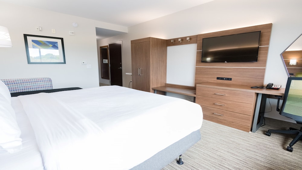 Standard Room, 1 King Bed - Photo 2