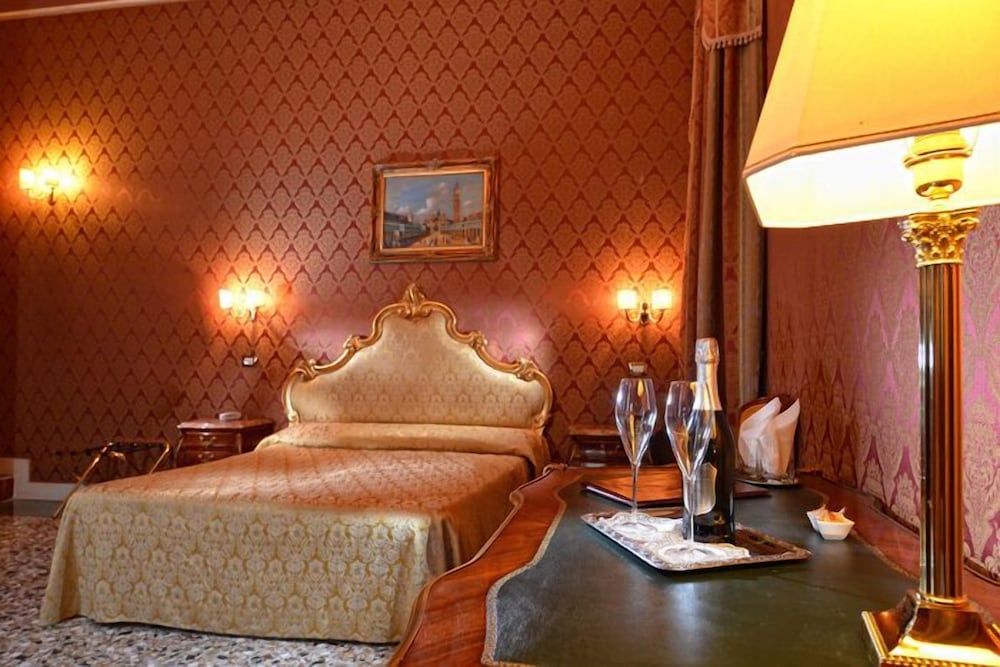 Junior Studio Suite photo 1