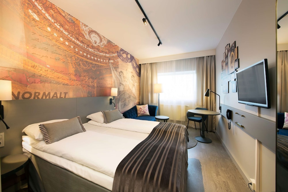 Superior Room, 1 King Bed - Photo 4