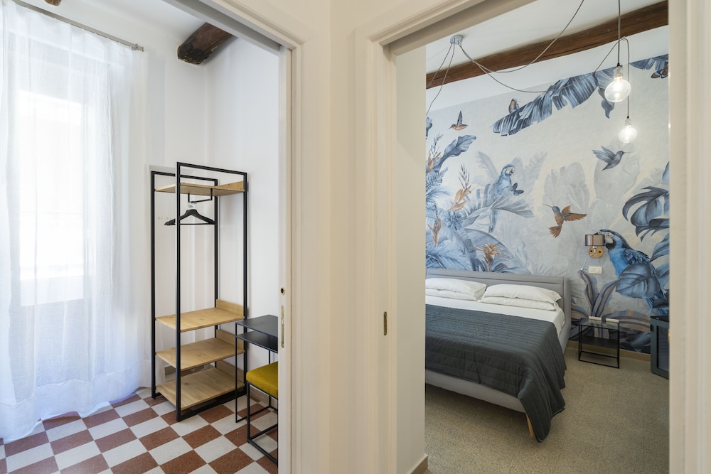Deluxe Triple Room, Balcony photo 3