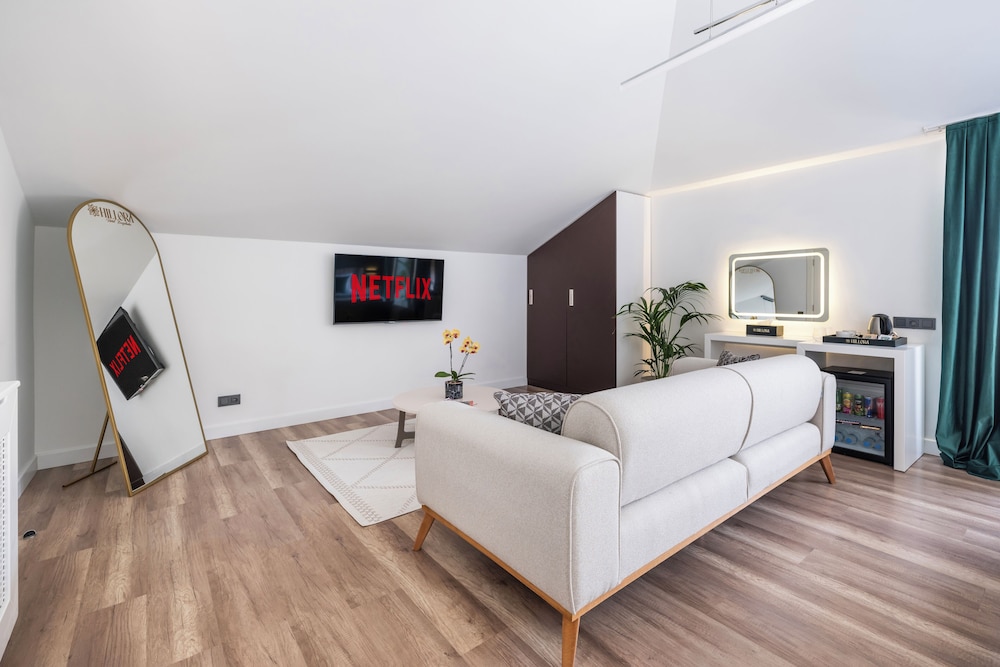 Presidential Suite, Sea View