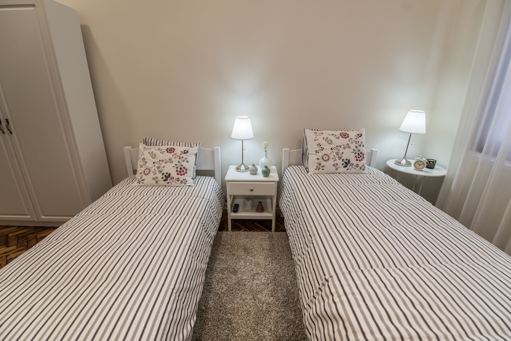 Triple Room, Shared Bathroom (connected room) photo 1