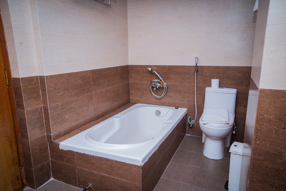 Standard Suite, Lake View - Photo 20