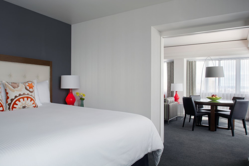 Superior Suite, 1 King Bed (Patron Club King Suite) - Photo 2