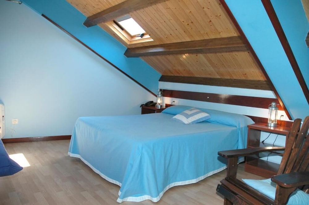 Basic Double Room, 1 Double Bed - Photo 5