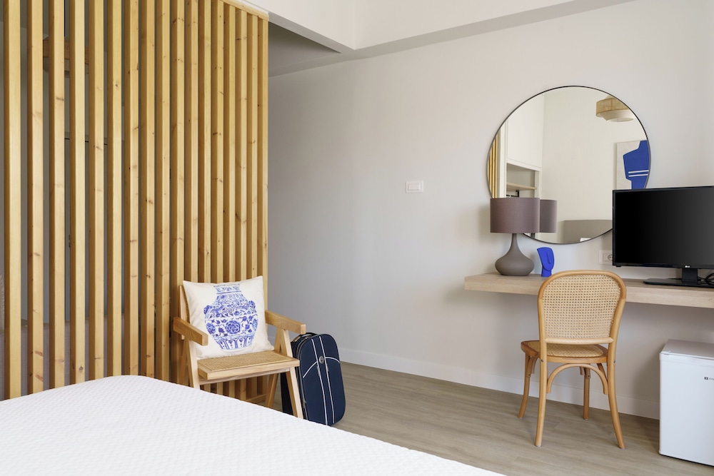 Suite, Sea View - Photo 9