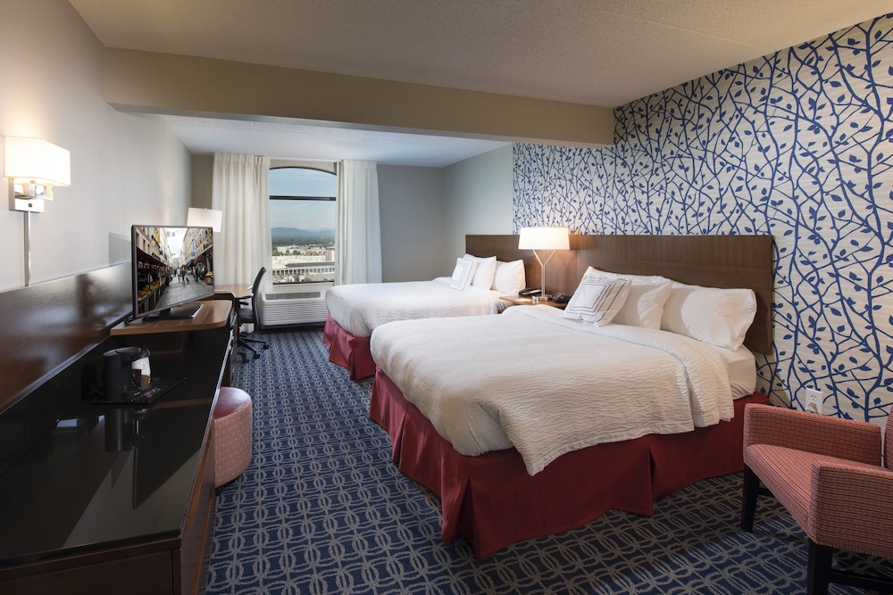 Room, 2 Queen Beds (Hearing Accessible) - Photo 2