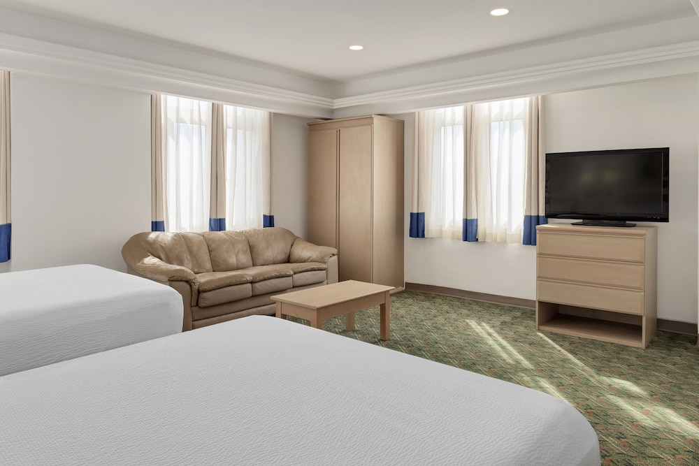 Standard Double Room, 2 Double Beds - Photo 6