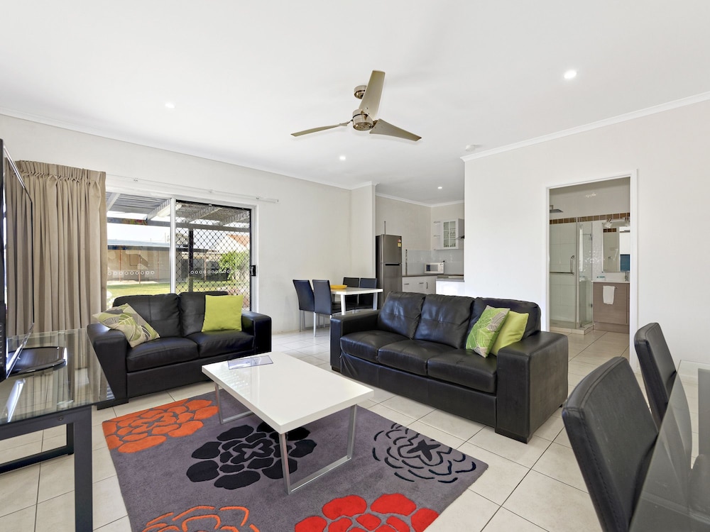 Executive Villa, 3 Bedrooms, Kitchen photo 1