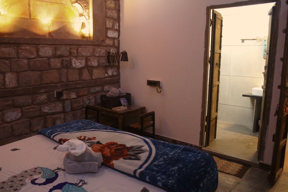 Classic Double Room, 1 Bedroom photo 2
