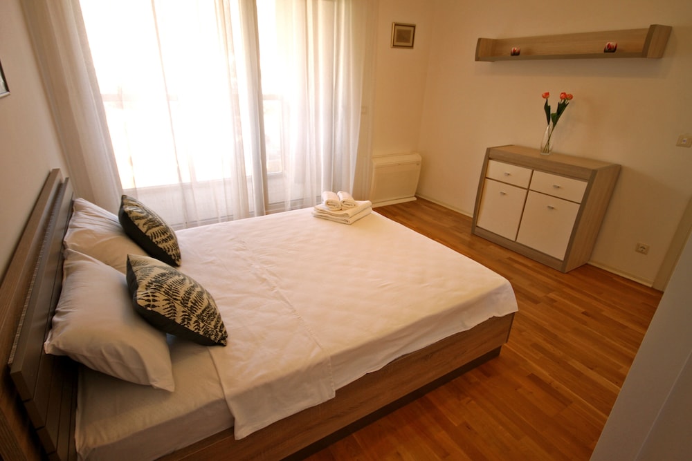 Luxury Apartment, Sea View