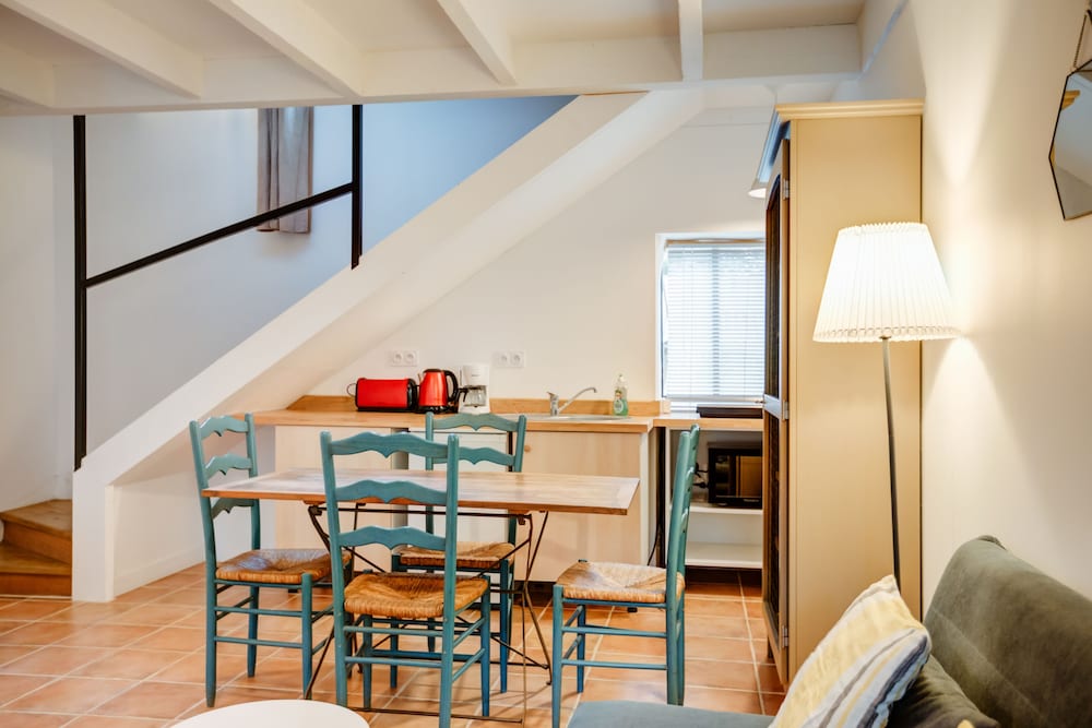 Comfort Cottage, Terrace (Gîte de l'Atelier) photo 2