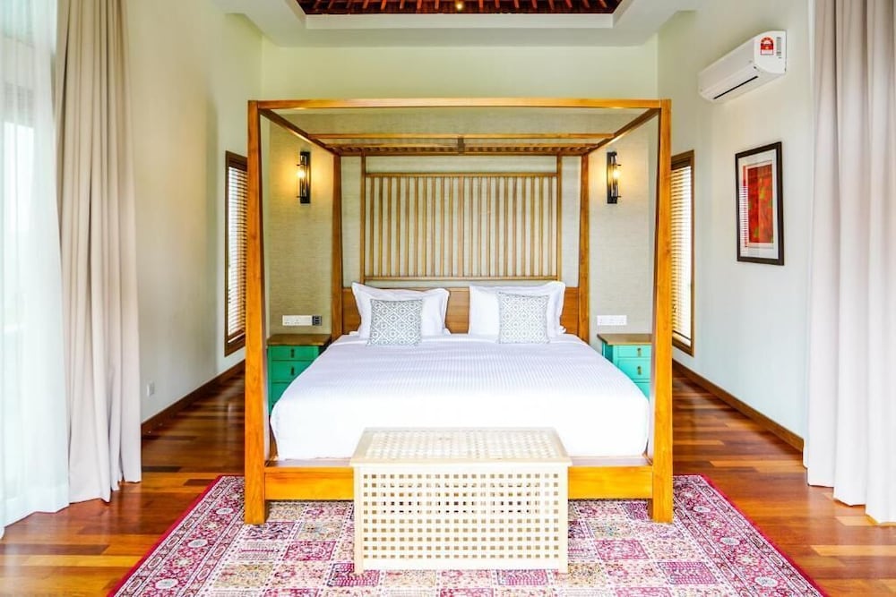 3 Bedroom Pool Villa