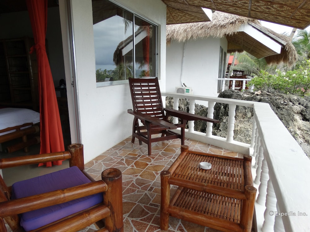 Ocean View Bungalow Deluxe photo 2