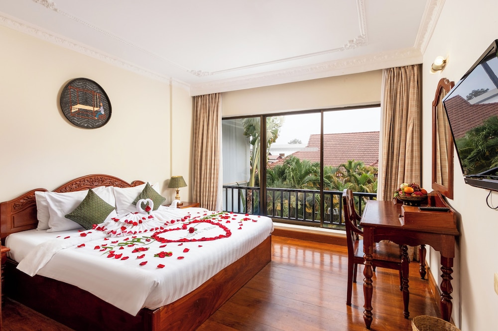 Deluxe Double Room, Pool View photo 1