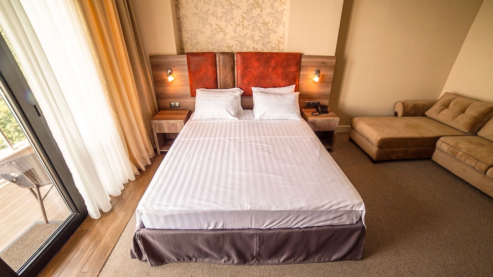 Superior Double Room, 1 Queen Bed With Sofa Bed, Sea View photo 3