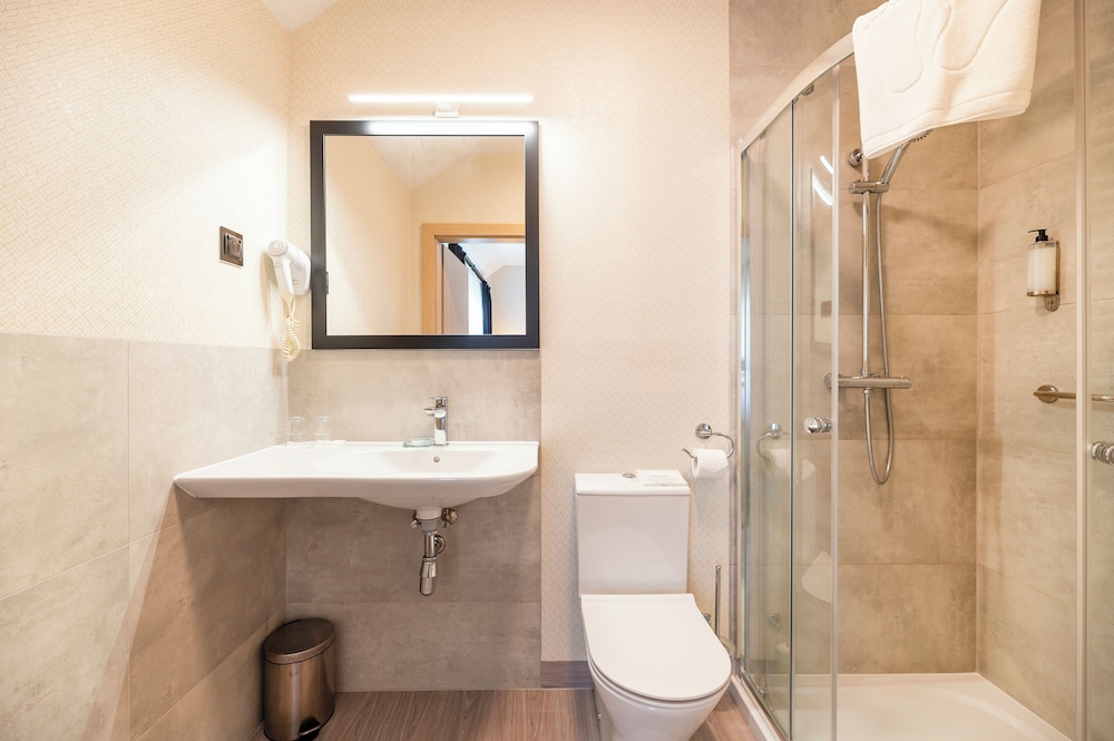 Standard Room - Photo 6