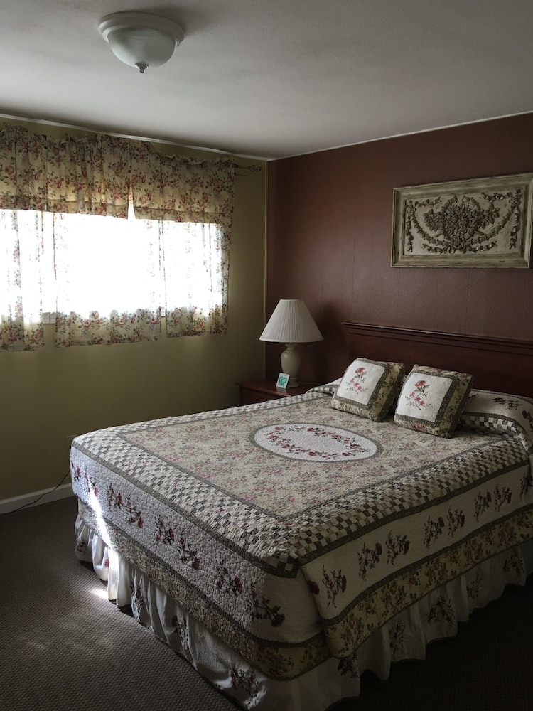 Family House, 3 Bedrooms, 2 Bathrooms photo 3