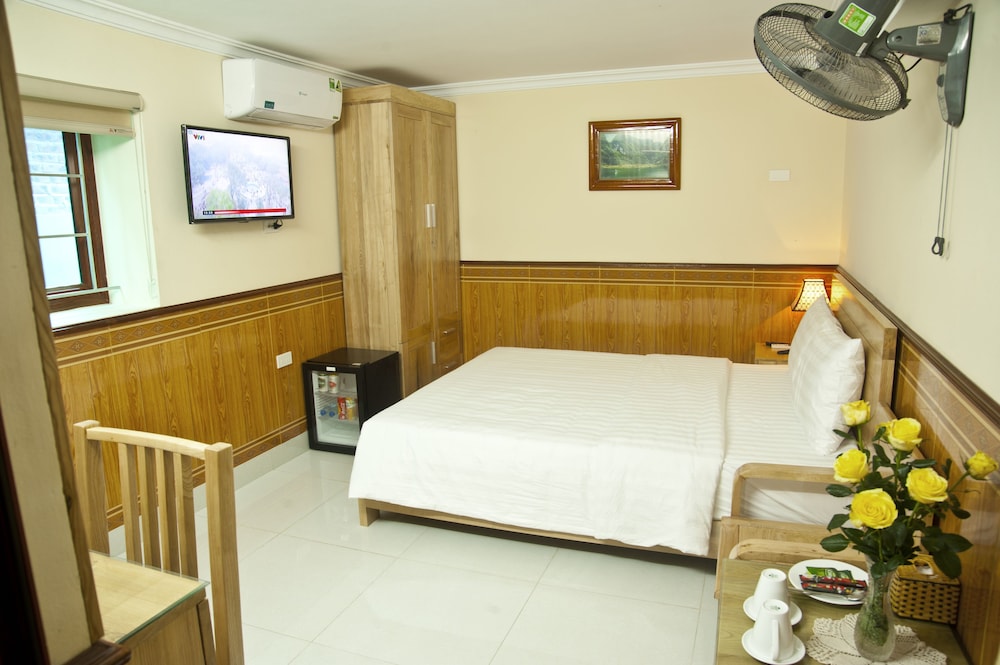 Basic Double Room, 1 Queen Bed, Accessible, Garden View photo 1