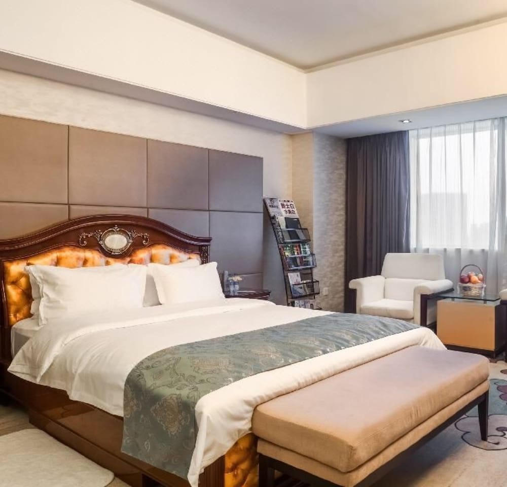 Deluxe Suite photo 1