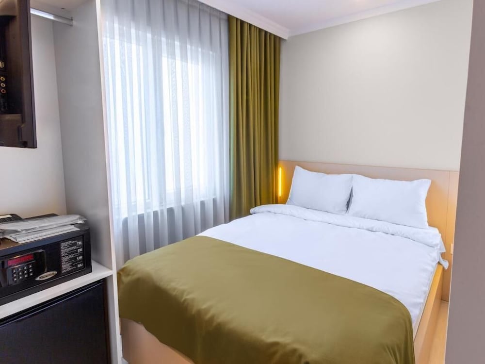 Economy Room photo 3
