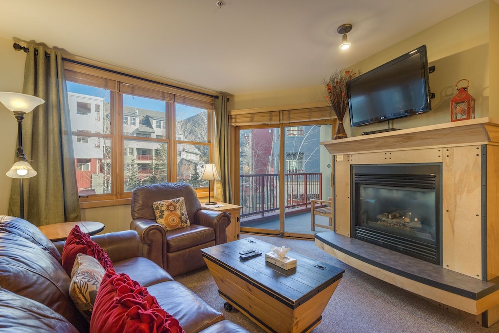 Condo, 1 Bedroom photo 1