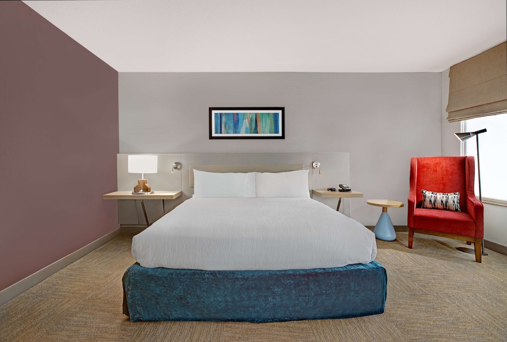 Room, 1 King Bed, Accessible - Photo 1