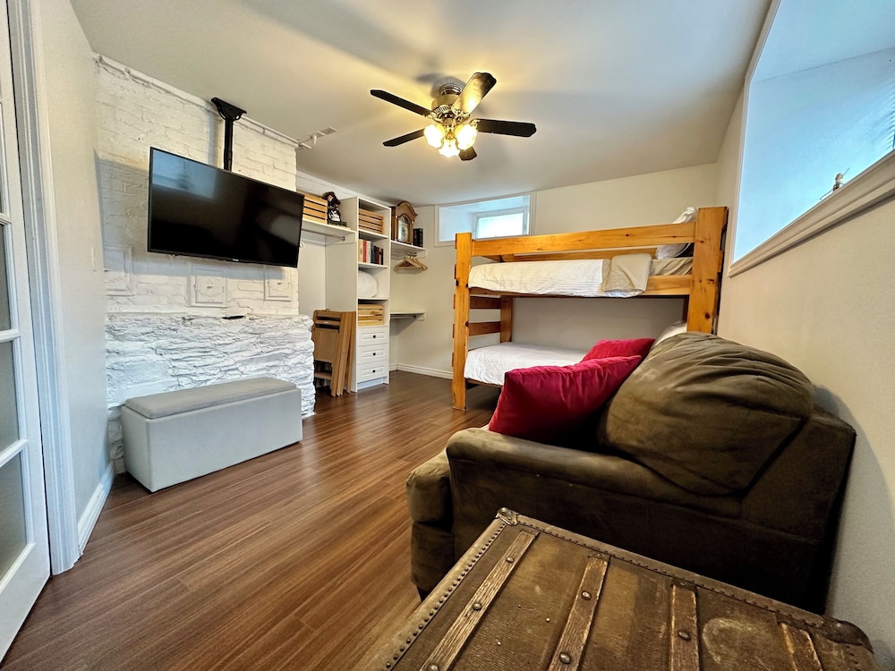 Apartment photo 1