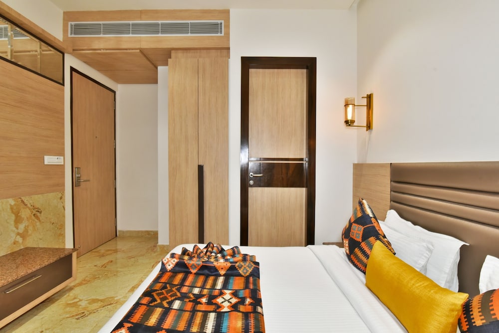 Deluxe Room - Photo 4