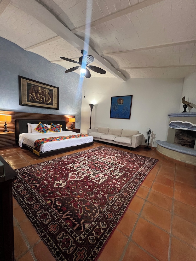 Comfort Room, 1 King Bed