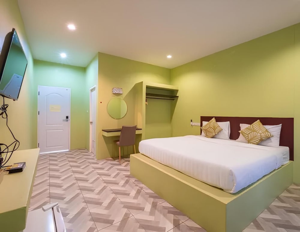 Deluxe Room, Garden View