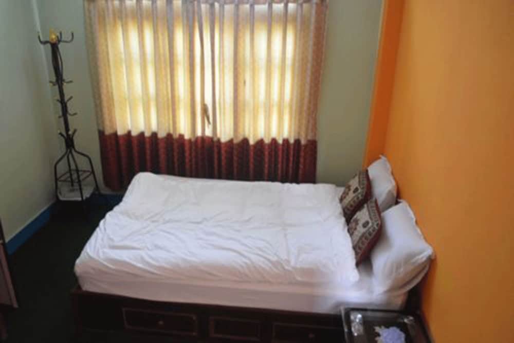 Double or Twin Room, Valley View, Mountainside photo 3
