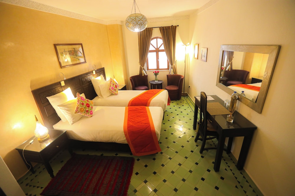 Superior Double or Twin Room - Photo 9