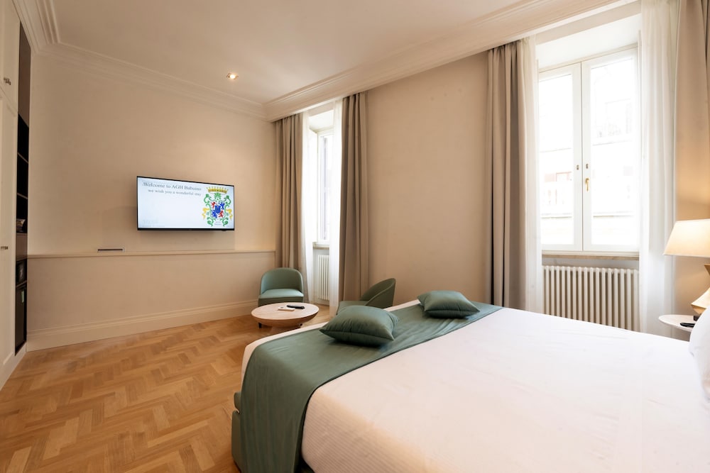Premier Double Room, City View photo 3