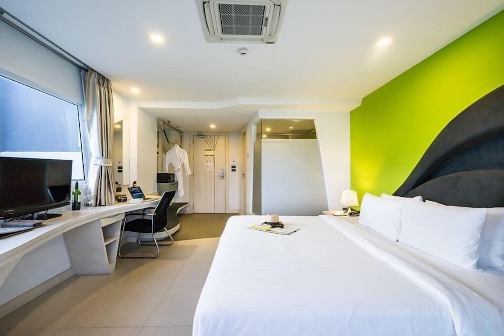 Deluxe Double Room photo 2