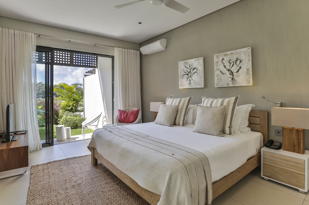 Villa, 2 Bedrooms, Golf View (Prestige) photo 1