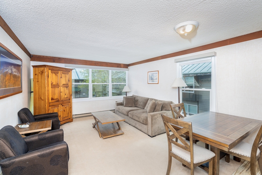 Condo, 1 Bedroom