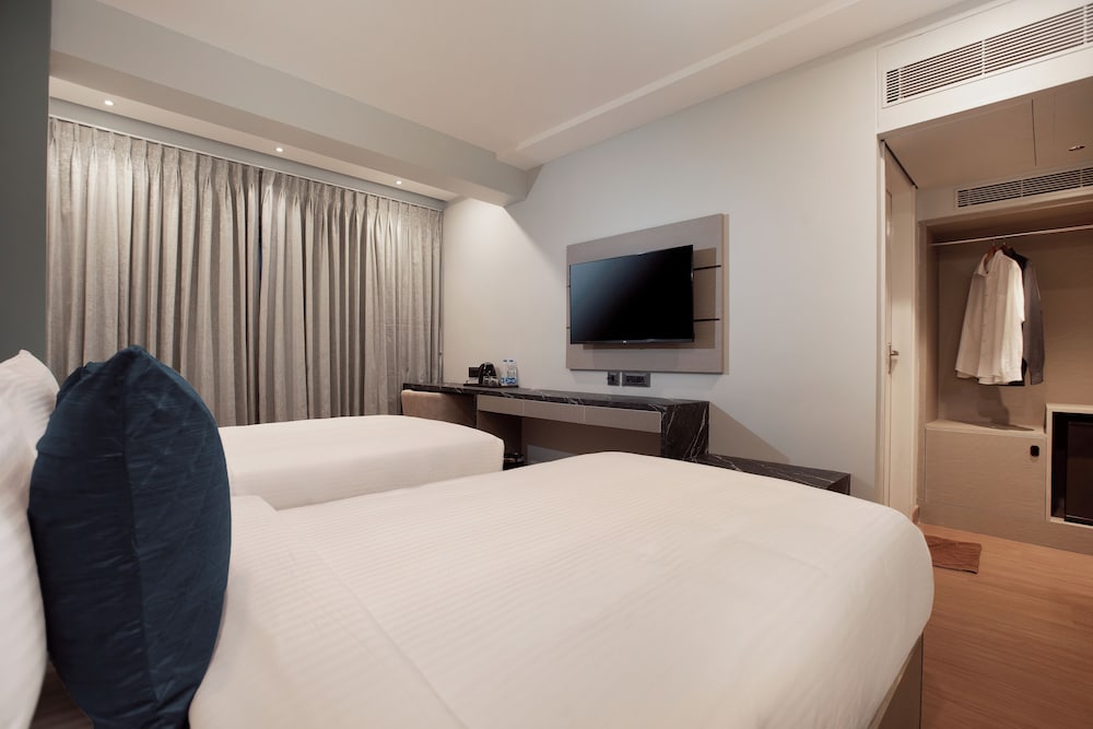 Executive Twin Room, 1 Double Bed - Photo 1